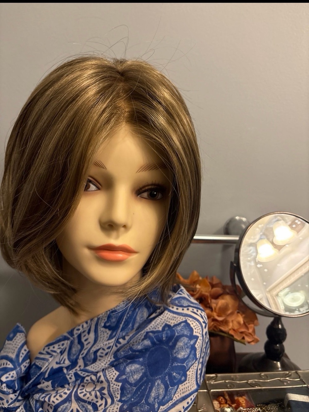 Raquel Welch Wig Play It Straight R12/26H Honey Pecan